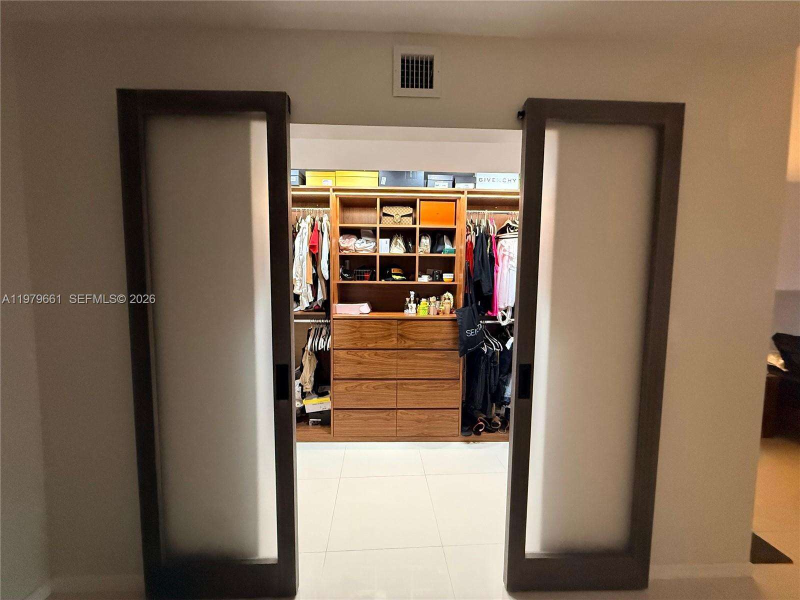 Maison Grande at 6039 Collins Ave, Miami Beach, FL 33140 - For Rent photo 10