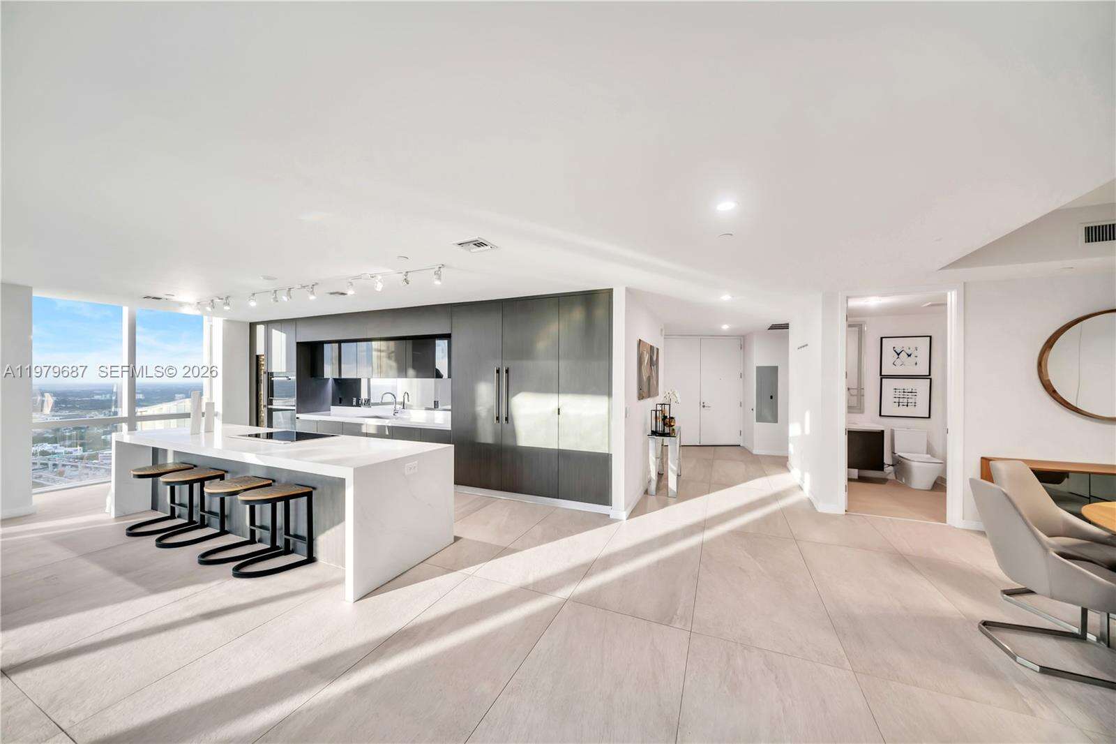 Paramount Miami Worldcenter at 851 1 Ave, Miami, FL 33132 - For Rent photo 12