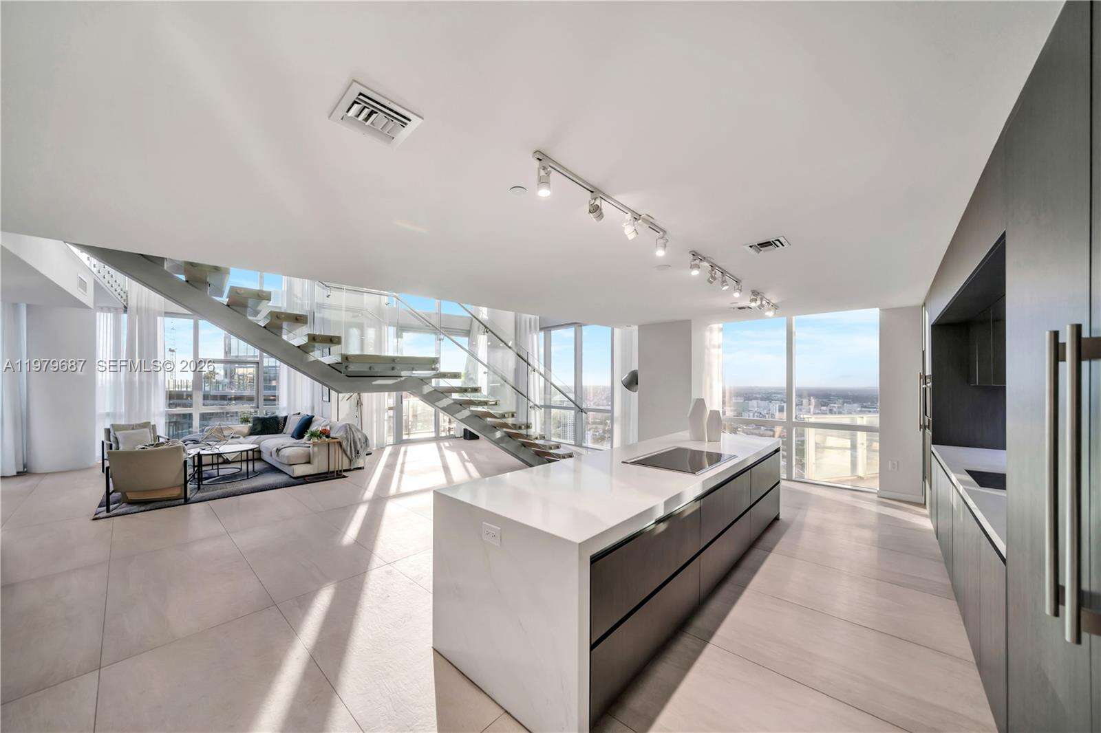 Paramount Miami Worldcenter at 851 1 Ave, Miami, FL 33132 - For Rent photo 14