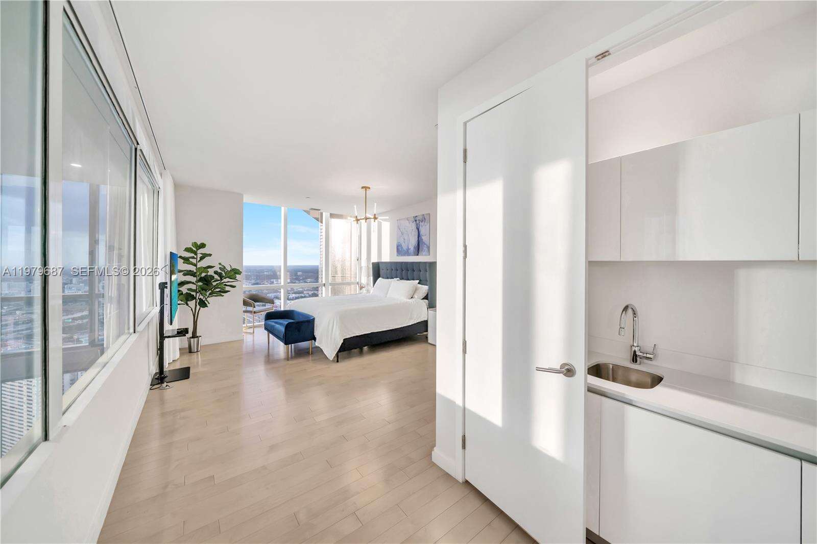 Paramount Miami Worldcenter at 851 1 Ave, Miami, FL 33132 - For Rent photo 16