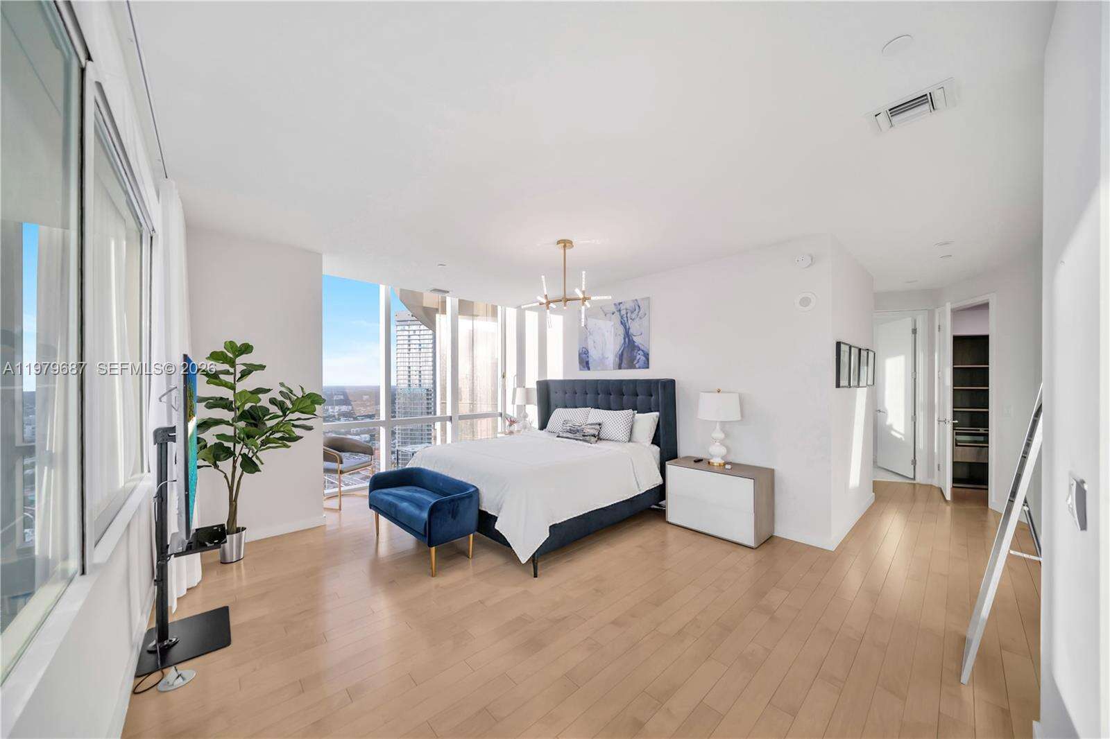 Paramount Miami Worldcenter at 851 1 Ave, Miami, FL 33132 - For Rent photo 17