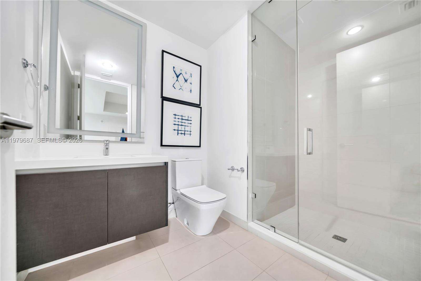 Paramount Miami Worldcenter at 851 1 Ave, Miami, FL 33132 - For Rent photo 23