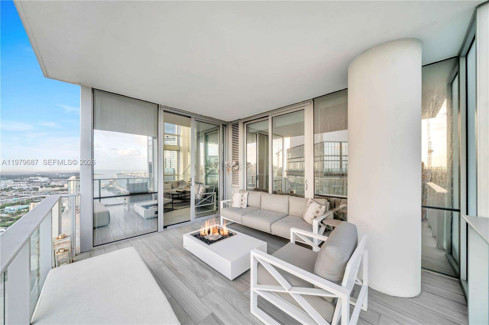 Paramount Miami Worldcenter at 851 1 Ave, Miami, FL 33132 - For Rent photo 29