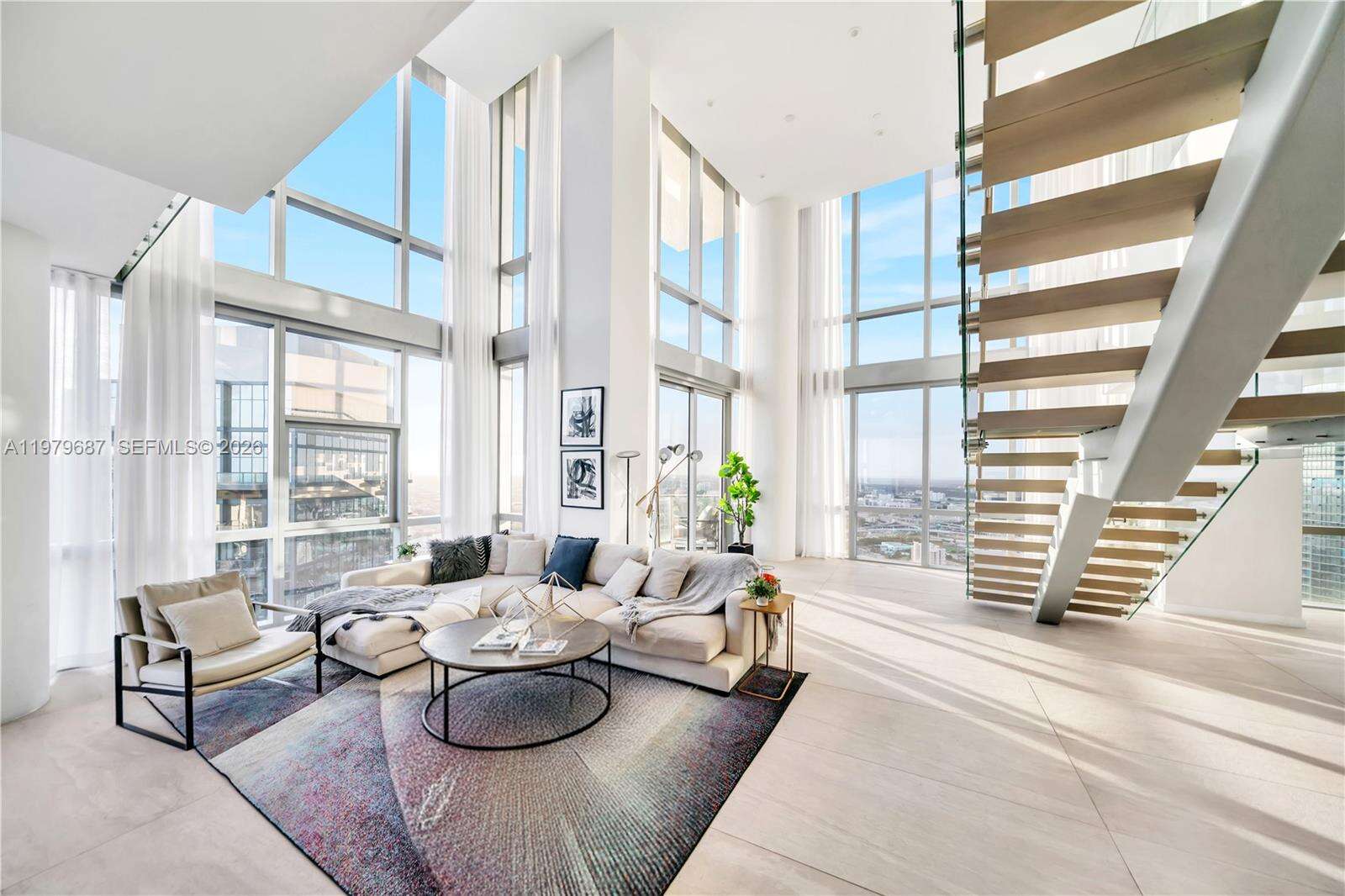Paramount Miami Worldcenter at 851 1 Ave, Miami, FL 33132 - For Rent photo 4