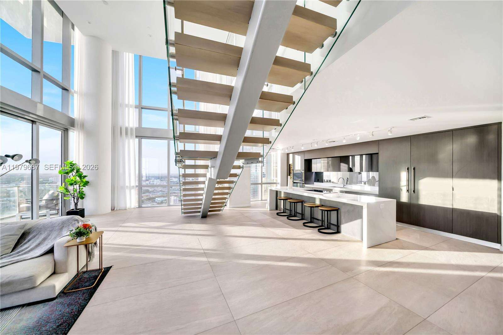 Paramount Miami Worldcenter at 851 1 Ave, Miami, FL 33132 - For Rent photo 5