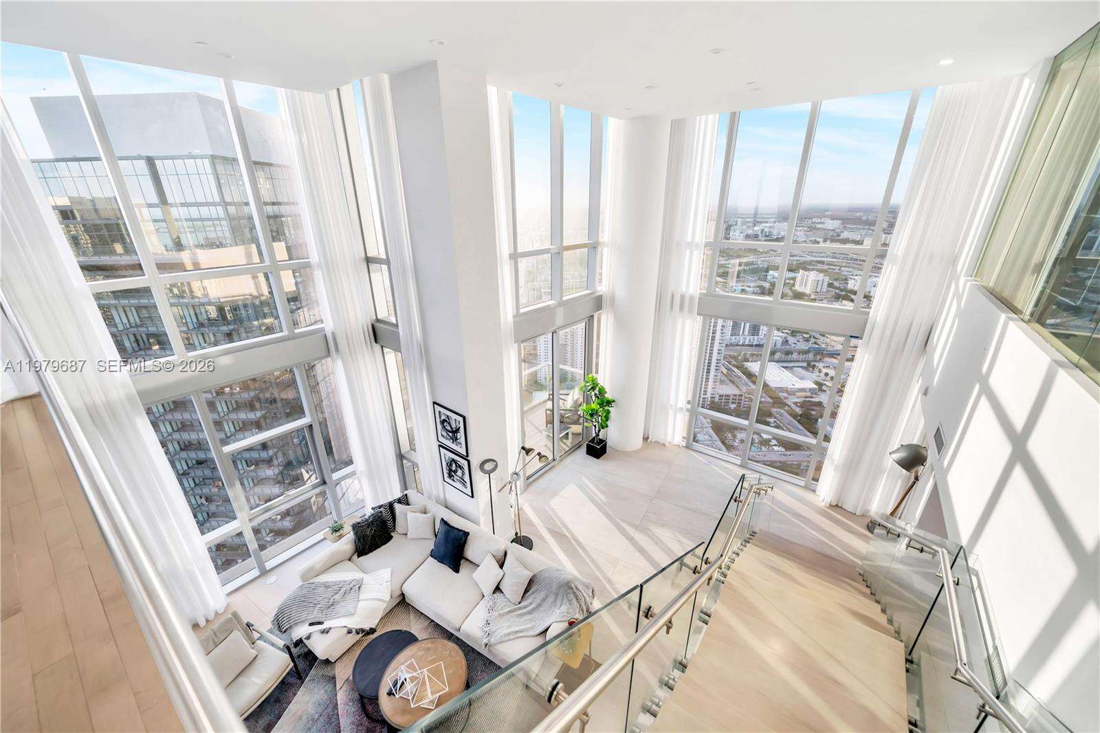 Paramount Miami Worldcenter at 851 1 Ave, Miami, FL 33132 - For Rent photo 8