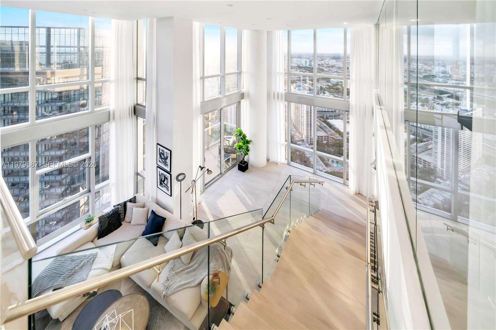 Paramount Miami Worldcenter at 851 1 Ave, Miami, FL 33132 - For Rent photo 9