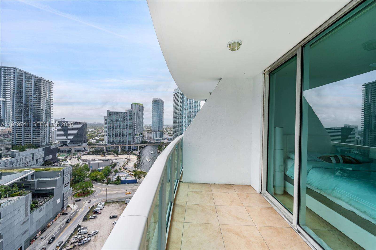 Brickell On The River at 41 5 St, Miami, FL 33131 - For Rent photo 2