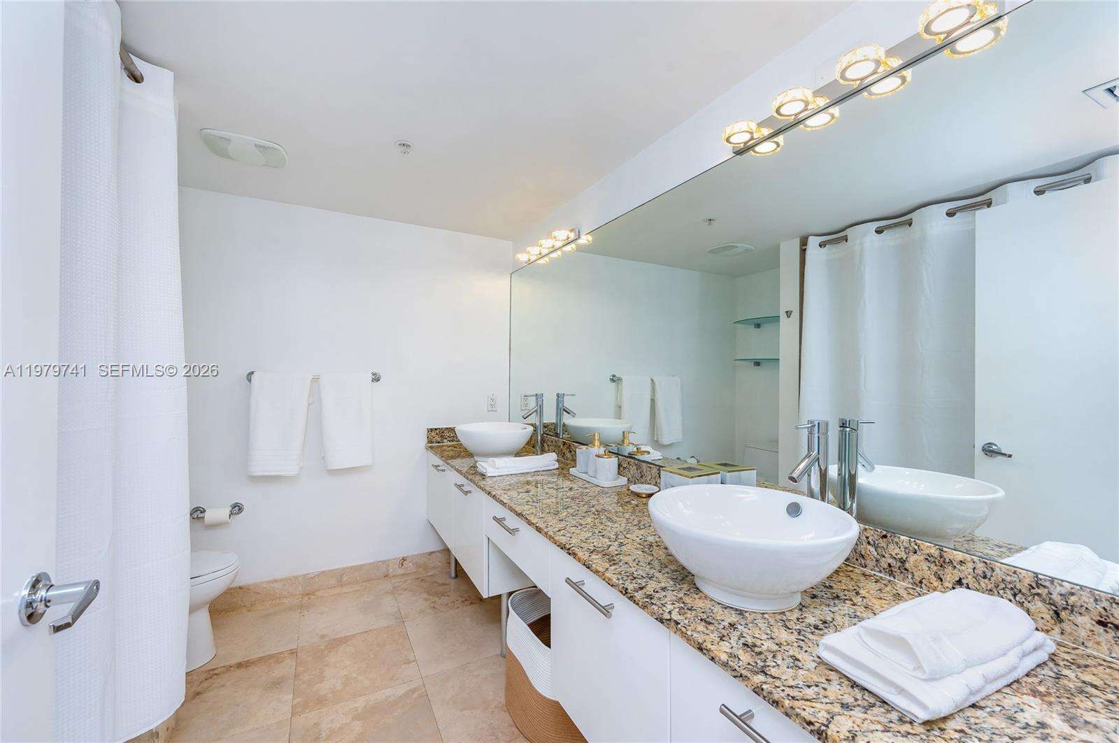 Brickell On The River at 41 5 St, Miami, FL 33131 - For Rent photo 15