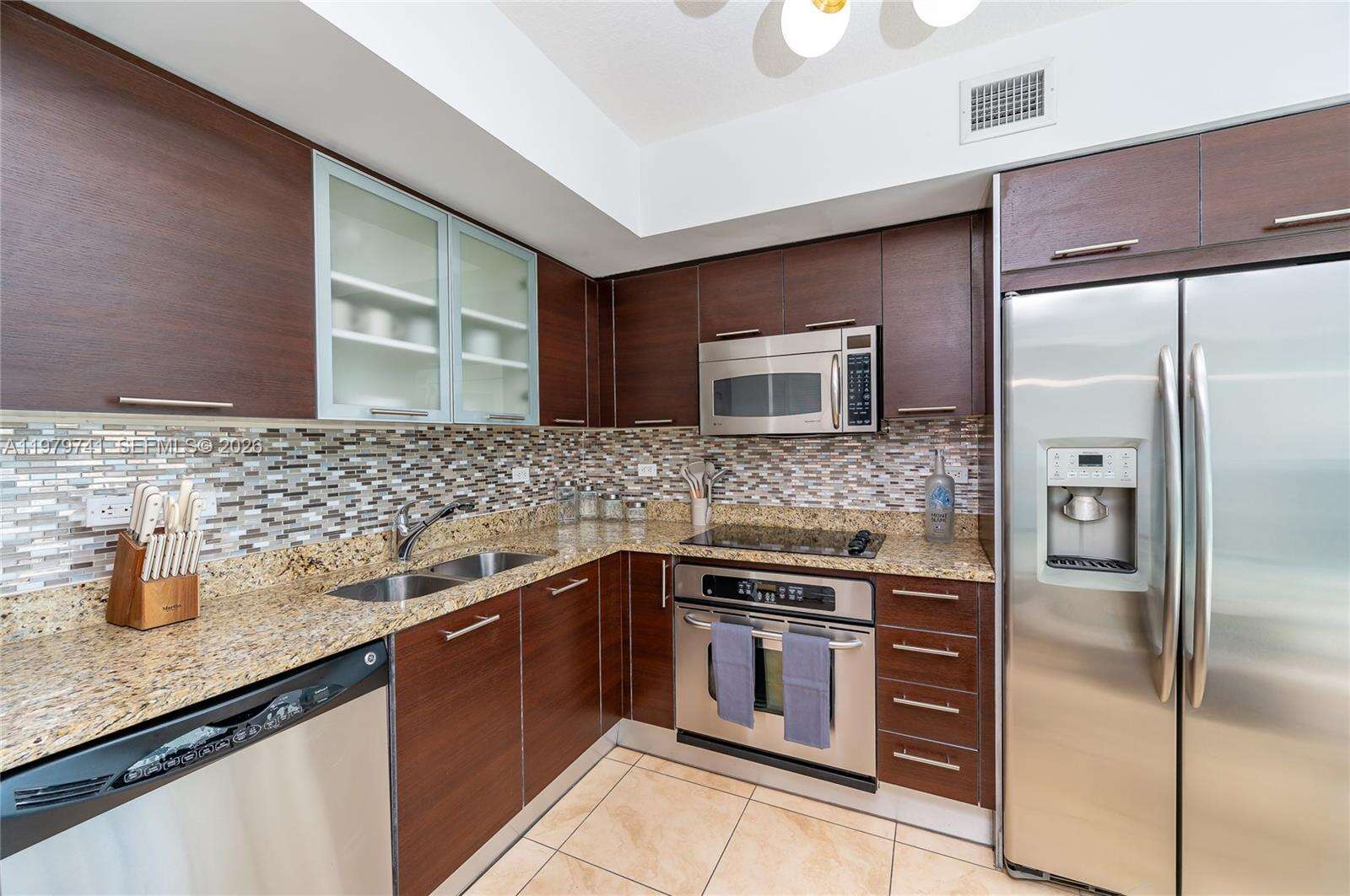 Brickell On The River at 41 5 St, Miami, FL 33131 - For Rent photo 8