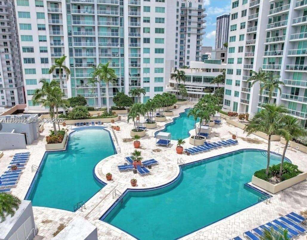 Vizcayne North at 244 Biscayne Blvd, Miami, FL 33132 - For Rent photo 1