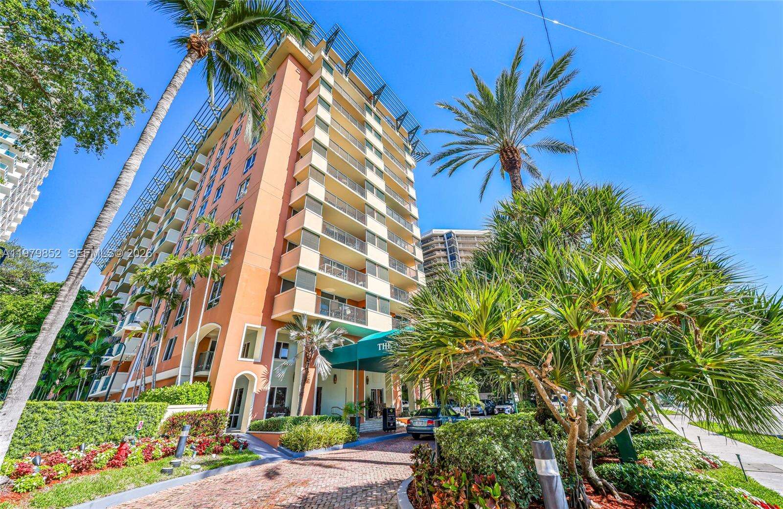 The Mutiny at 2951 Bayshore Dr, Coconut Grove, FL 33133 - For Rent photo 3