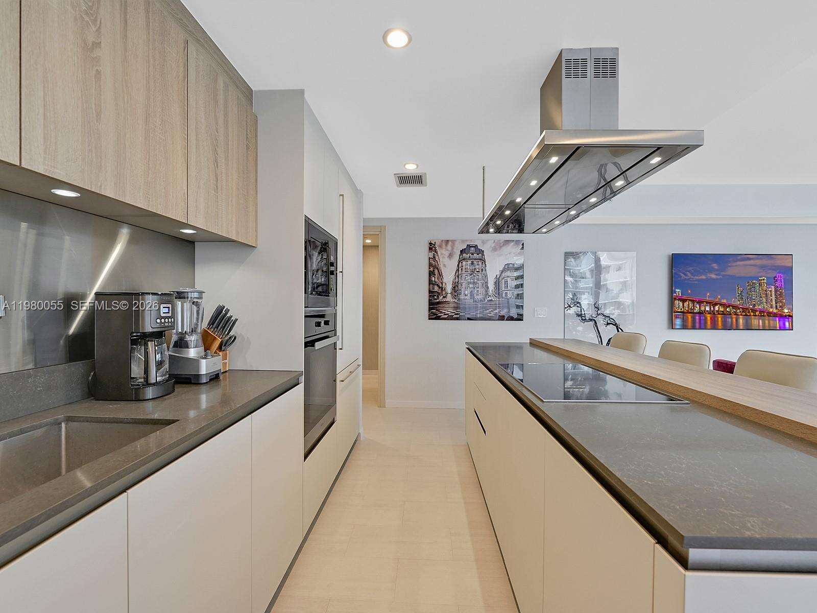 Brickell Flatiron at 1000 Brickell Plz, Miami, FL 33131 - For Rent photo 15