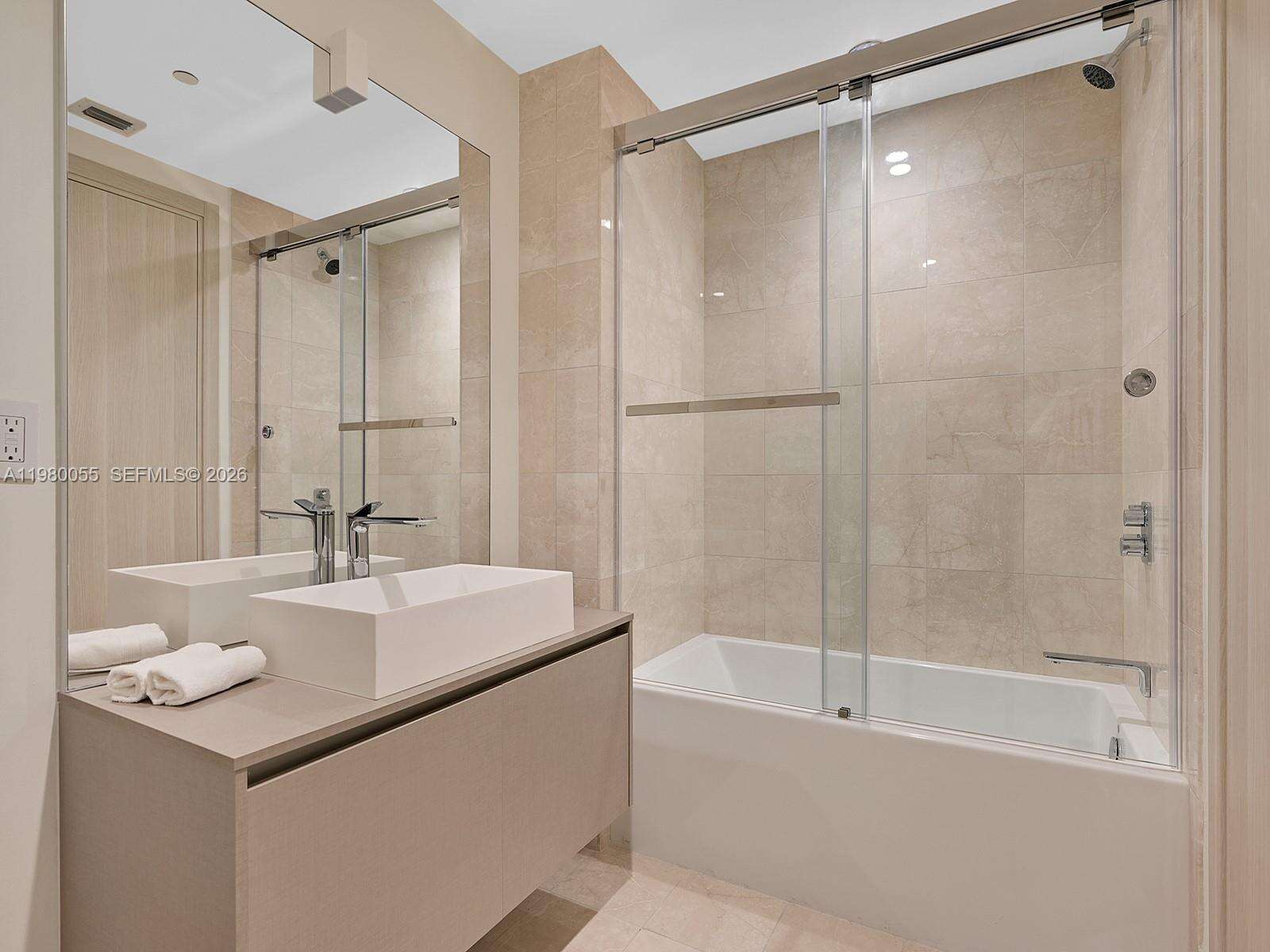 Brickell Flatiron at 1000 Brickell Plz, Miami, FL 33131 - For Rent photo 24