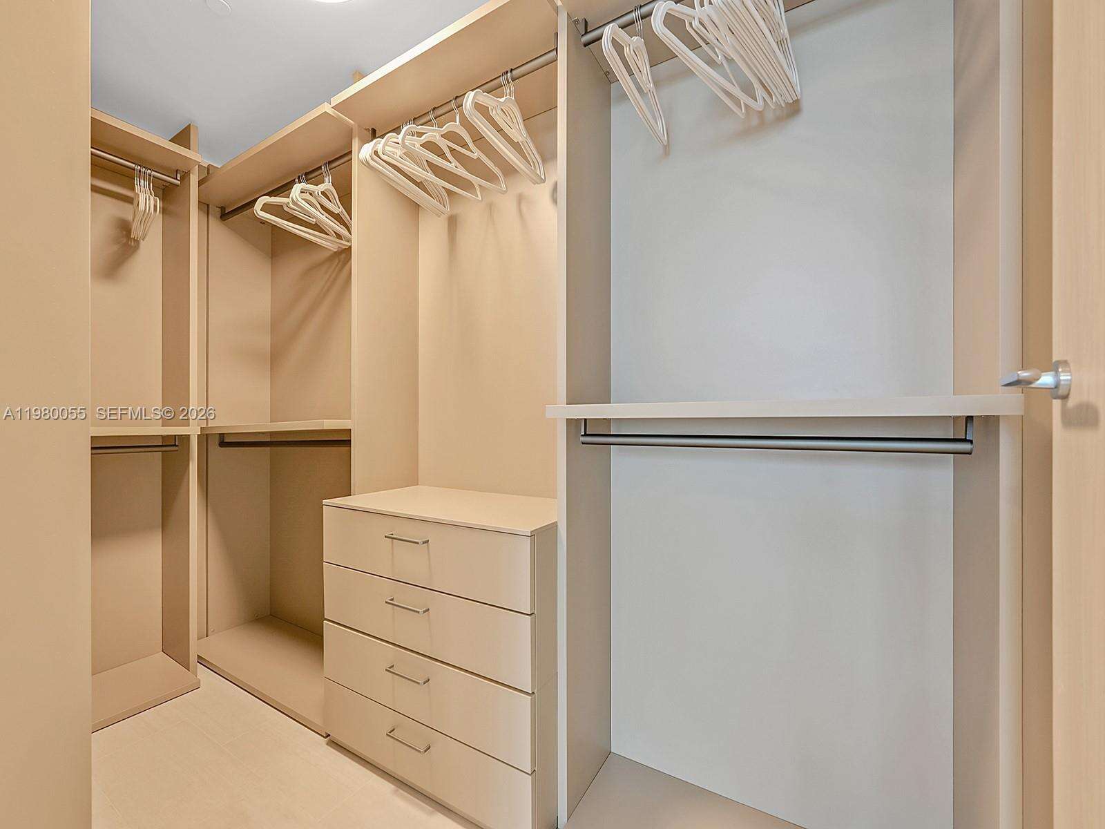Brickell Flatiron at 1000 Brickell Plz, Miami, FL 33131 - For Rent photo 25