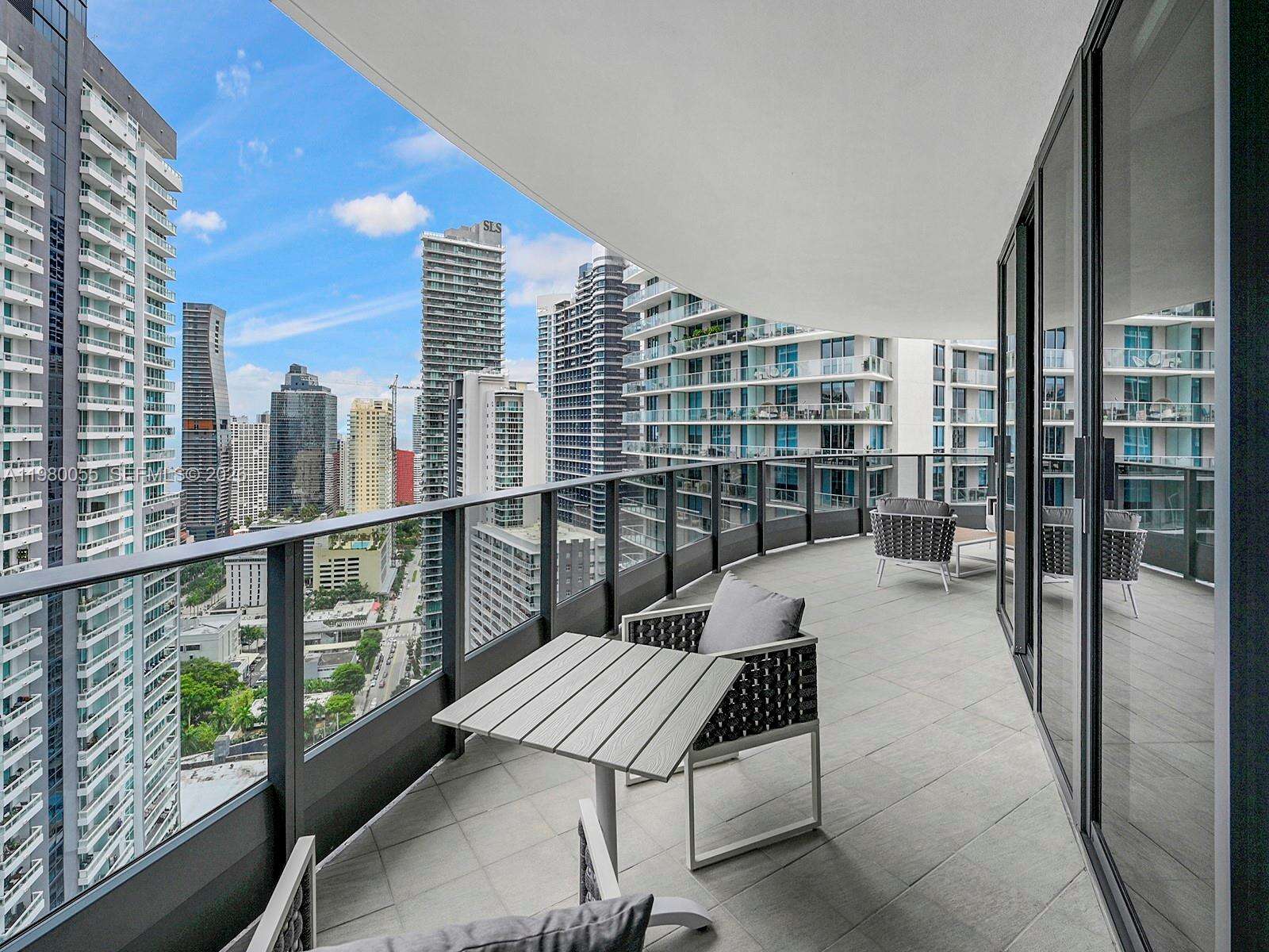 Brickell Flatiron at 1000 Brickell Plz, Miami, FL 33131 - For Rent photo 37