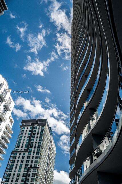 Brickell Flatiron at 1000 Brickell Plz, Miami, FL 33131 - For Rent photo 46