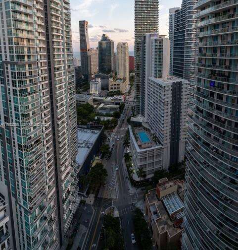 Brickell Flatiron at 1000 Brickell Plz, Miami, FL 33131 - For Rent photo 47
