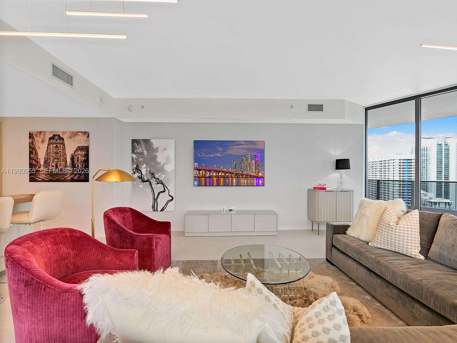 Brickell Flatiron at 1000 Brickell Plz, Miami, FL 33131 - For Rent photo 7