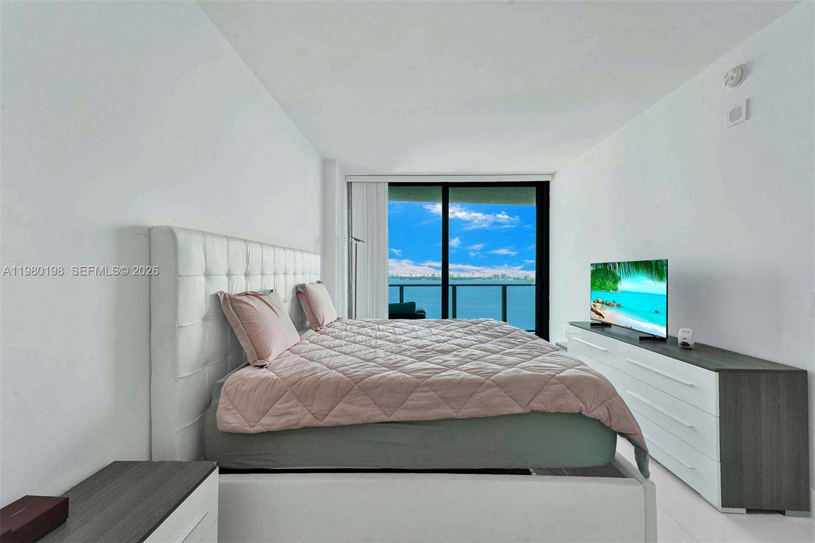 Icon Bay at 460 28 St, Miami, FL 33137 - For Rent photo 17