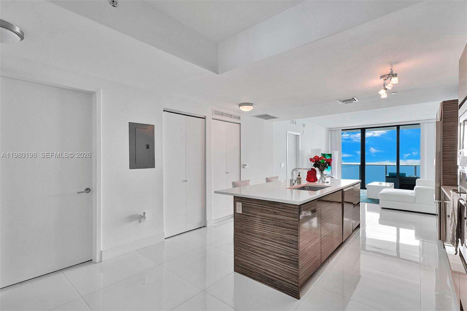 Icon Bay at 460 28 St, Miami, FL 33137 - For Rent photo 22