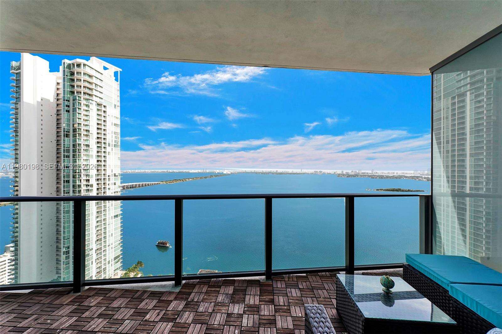 Icon Bay at 460 28 St, Miami, FL 33137 - For Rent photo 4