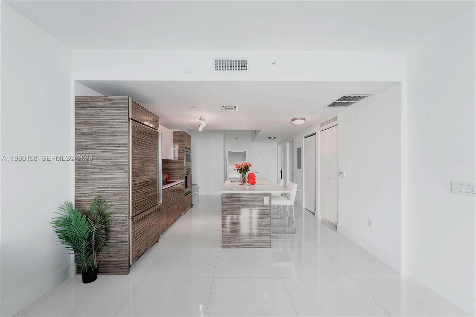 Icon Bay at 460 28 St, Miami, FL 33137 - For Rent photo 41