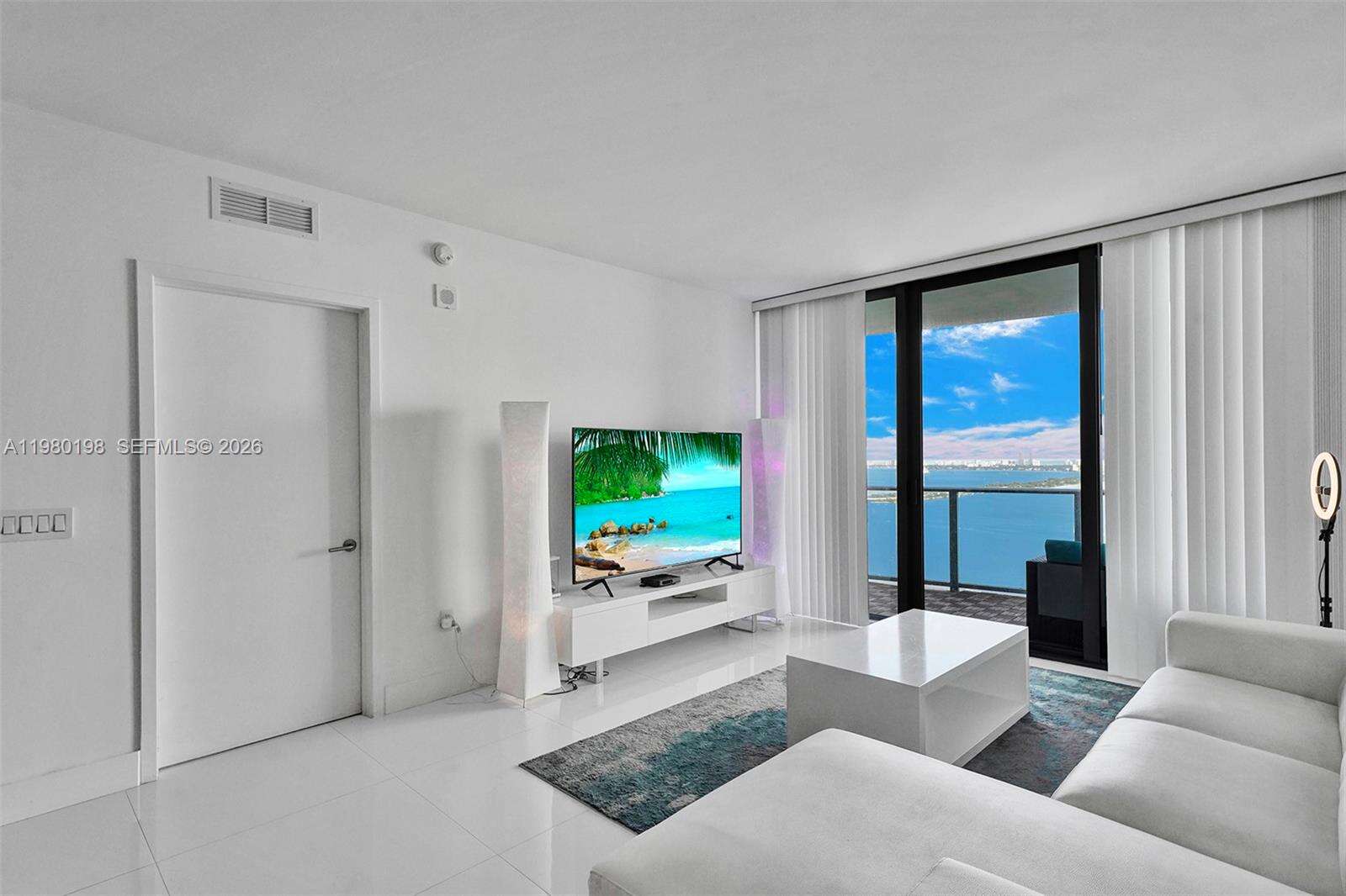 Icon Bay at 460 28 St, Miami, FL 33137 - For Rent photo 42