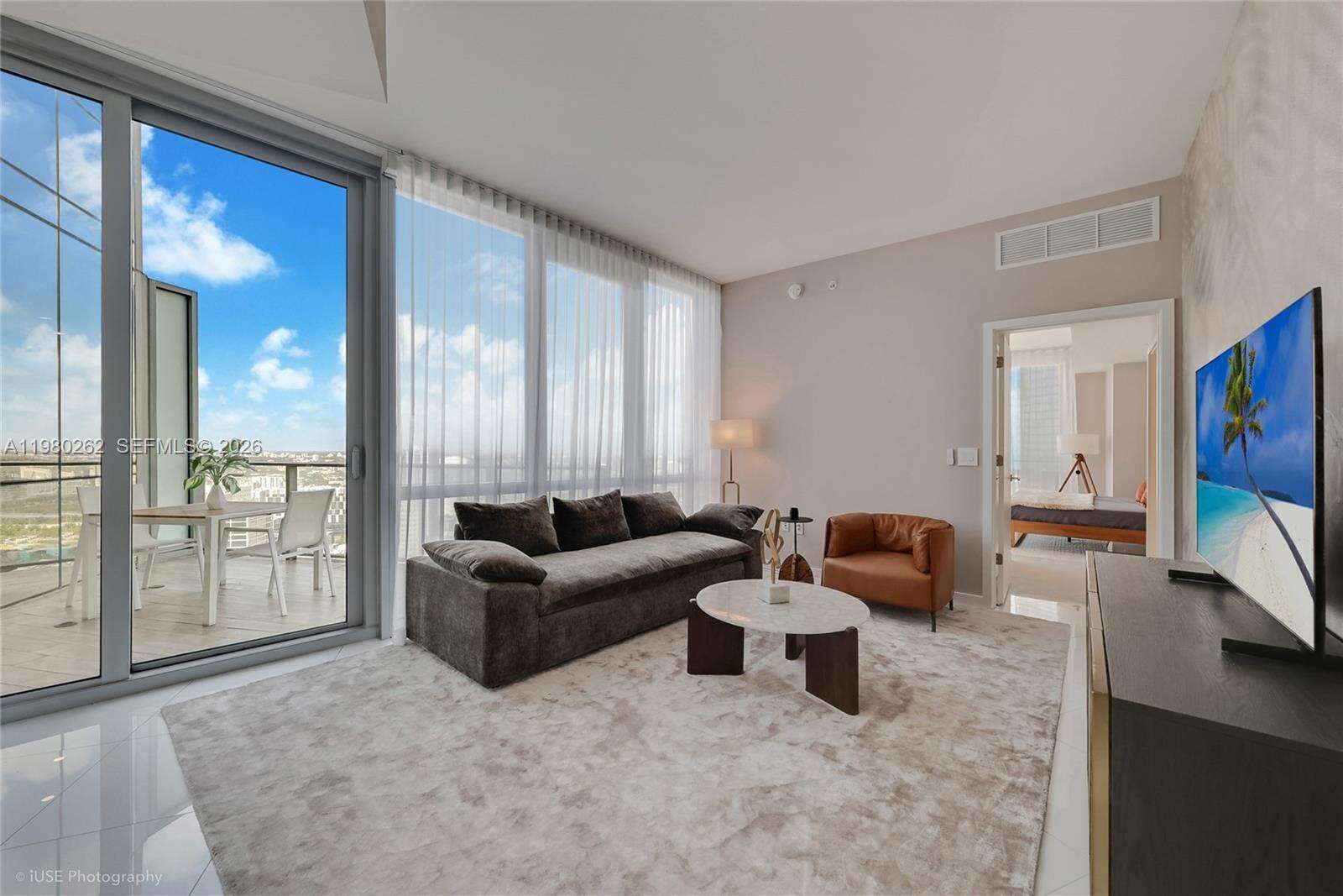 Paramount Miami Worldcenter at 851 1 Ave, Miami, FL 33132 - For Rent photo 2