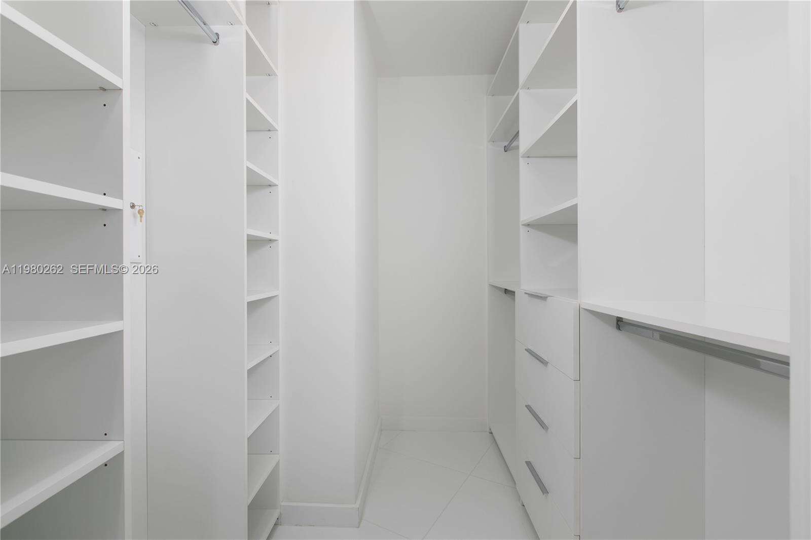 Paramount Miami Worldcenter at 851 1 Ave, Miami, FL 33132 - For Rent photo 14