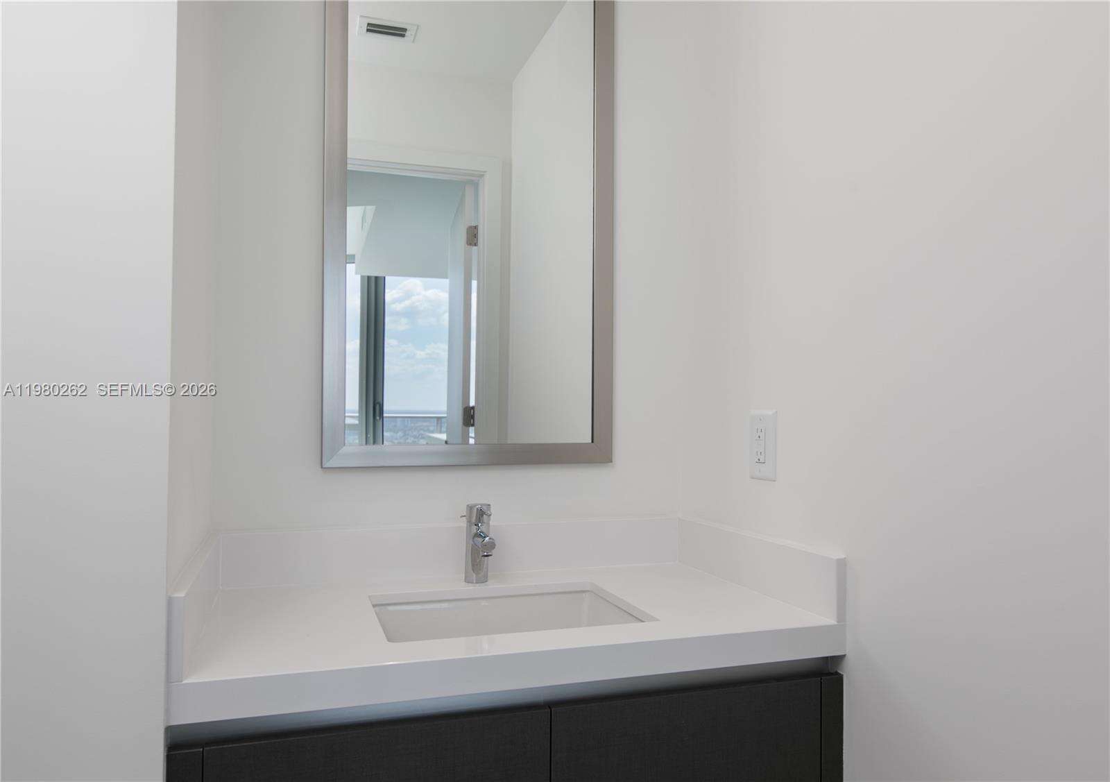 Paramount Miami Worldcenter at 851 1 Ave, Miami, FL 33132 - For Rent photo 20