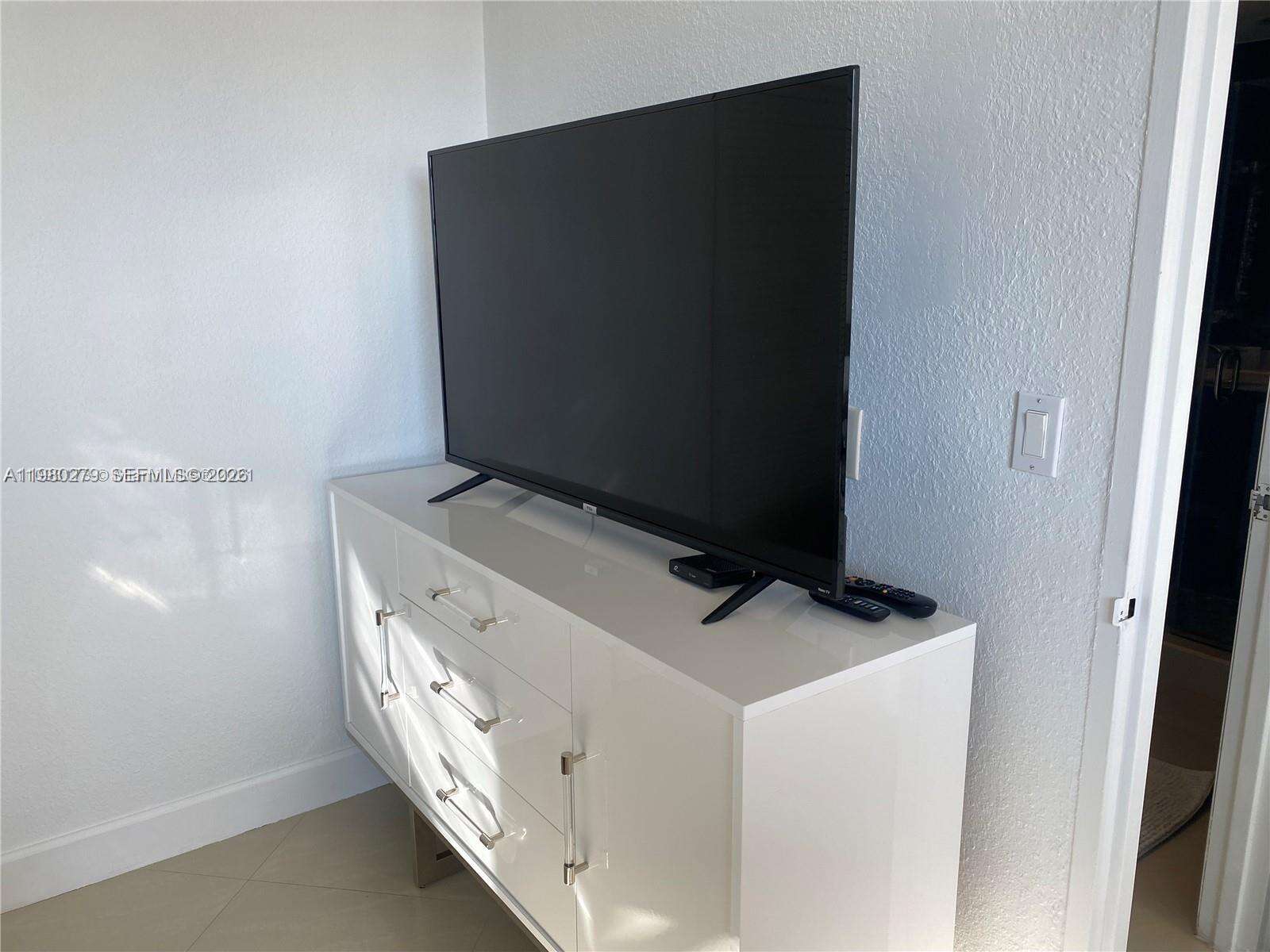 The Tides at 3801 Ocean Dr, Hollywood, FL 33019 - For Rent photo 17