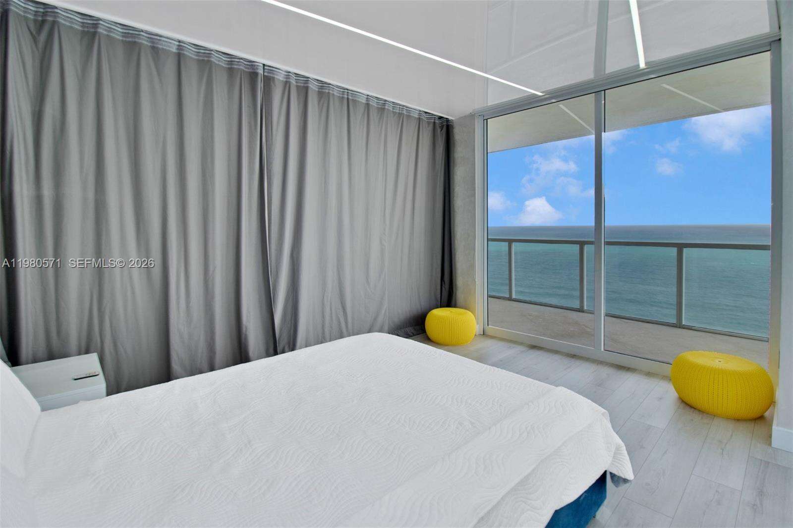 La Perla at 16699 Collins Ave, Sunny Isles Beach, FL 33160 - For Rent photo 16