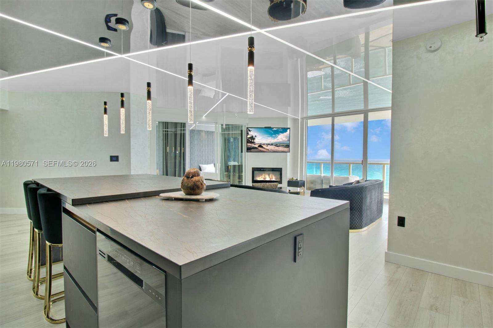 La Perla at 16699 Collins Ave, Sunny Isles Beach, FL 33160 - For Rent photo 5