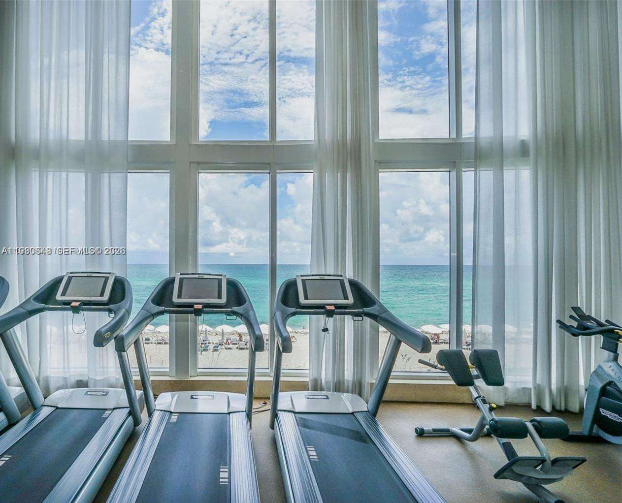 Trump Tower 2 at 15901 Collins Ave, Sunny Isles Beach, FL 33160 - For Rent photo 28