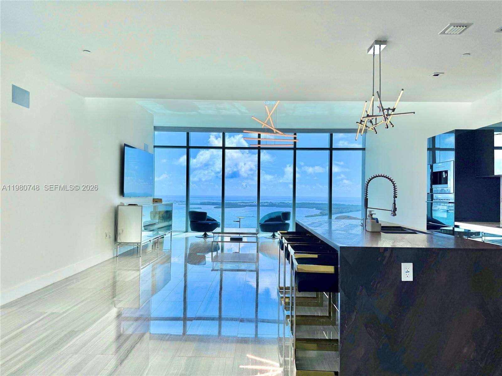 Echo Brickell at 1451 Brickell Ave, Miami, FL 33131 - For Rent photo 14