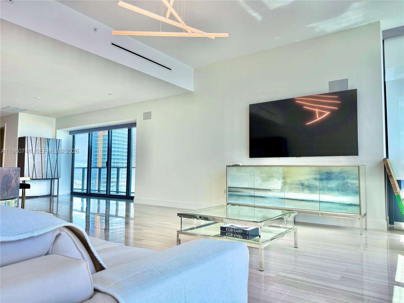 Echo Brickell at 1451 Brickell Ave, Miami, FL 33131 - For Rent photo 17