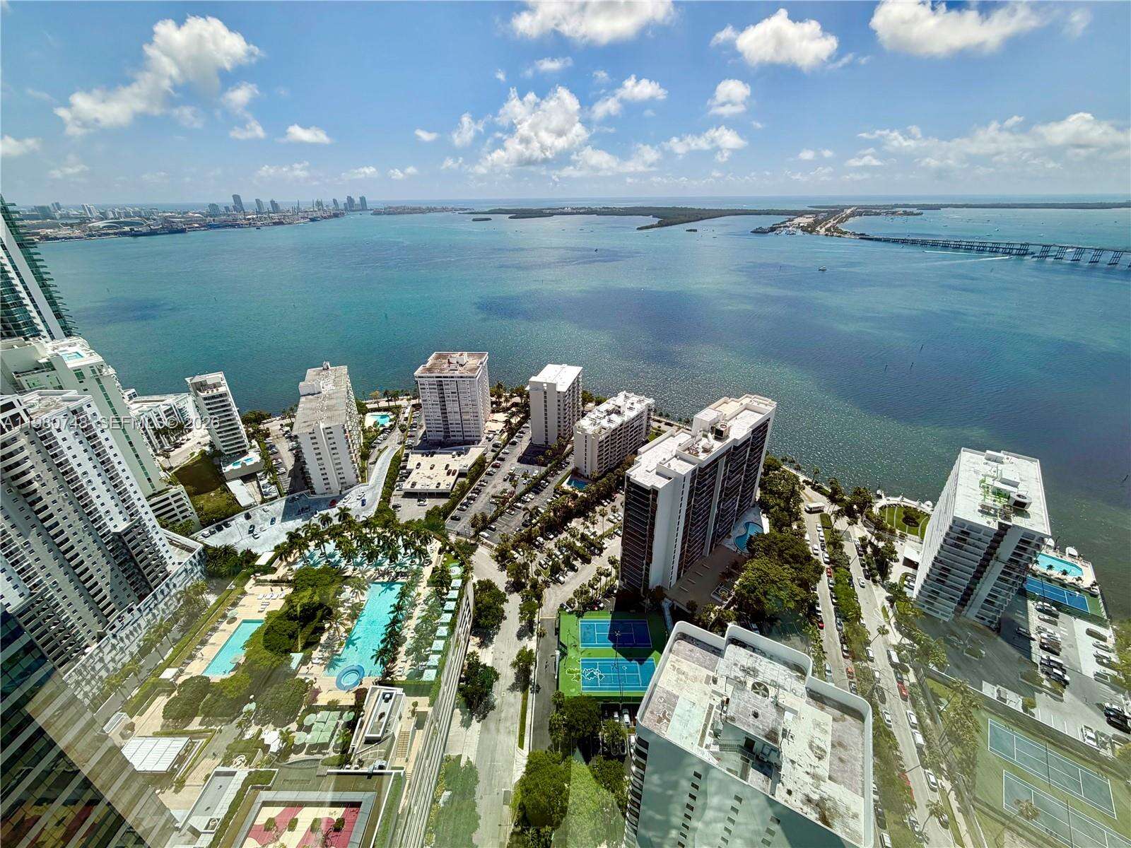 Echo Brickell at 1451 Brickell Ave, Miami, FL 33131 - For Rent photo 53