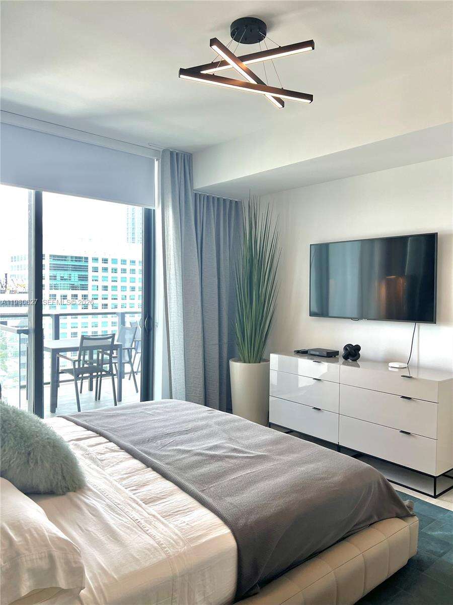 Rise Brickell at 88 7 St, Miami, FL 33130 - For Rent photo 4