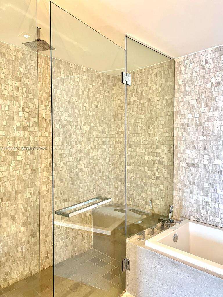 Rise Brickell at 88 7 St, Miami, FL 33130 - For Rent photo 6