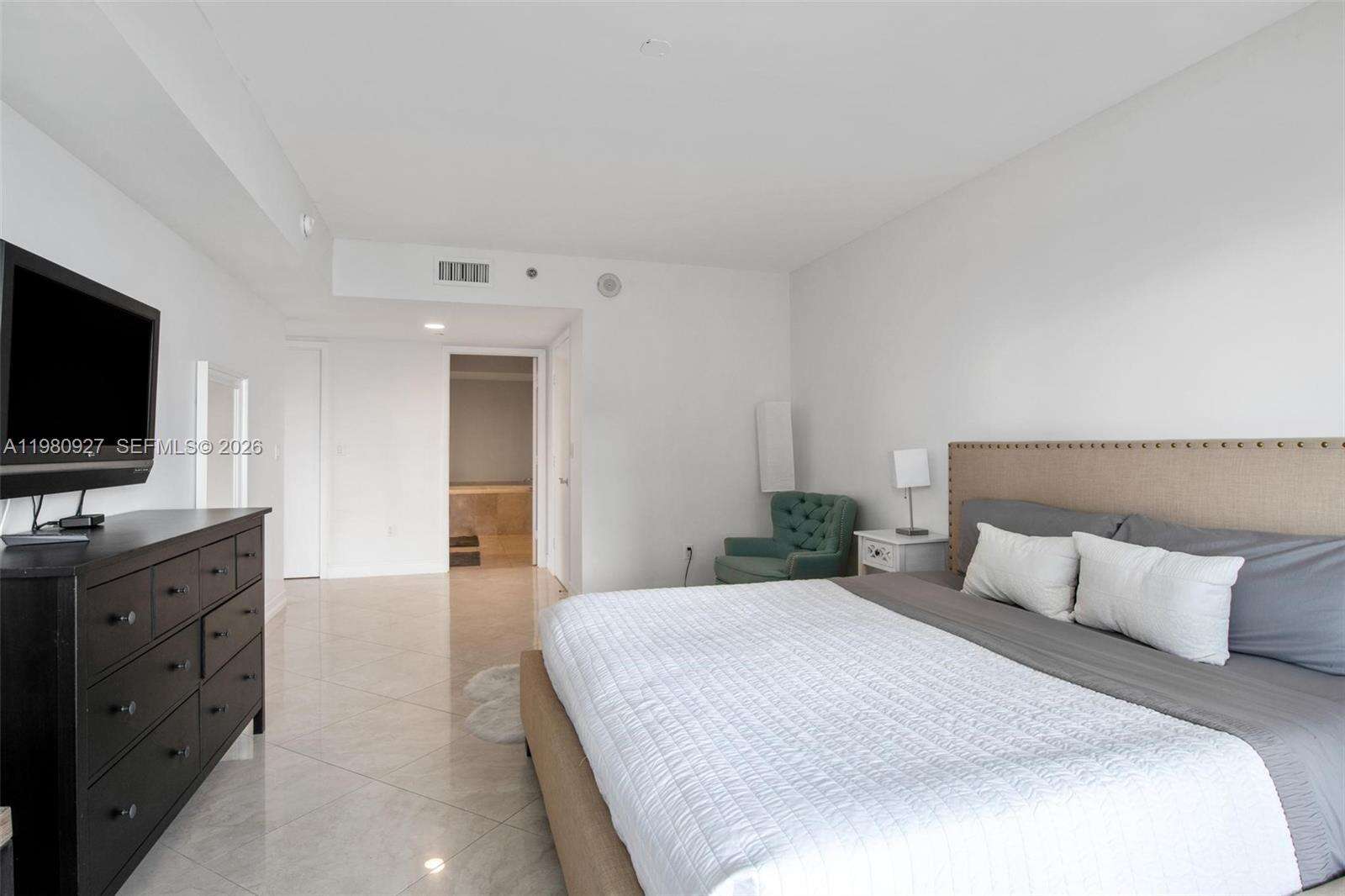 The Beach Club Two at 1830 Ocean Dr, Hallandale Beach, FL 33009 - For Rent photo 11