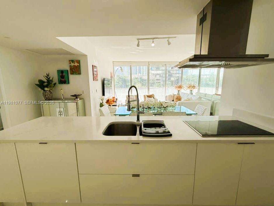 Icon Brickell 2 at 495 Brickell Ave, Miami, FL 33131 - For Rent photo 14