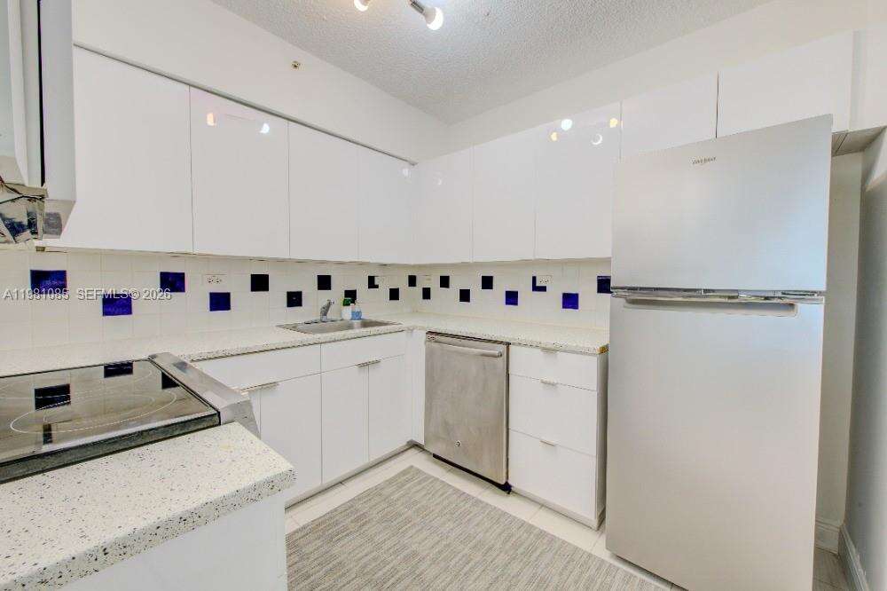 Flamingo South Beach at 1500 Bay Rd, Miami Beach, FL 33139 - For Rent photo 13