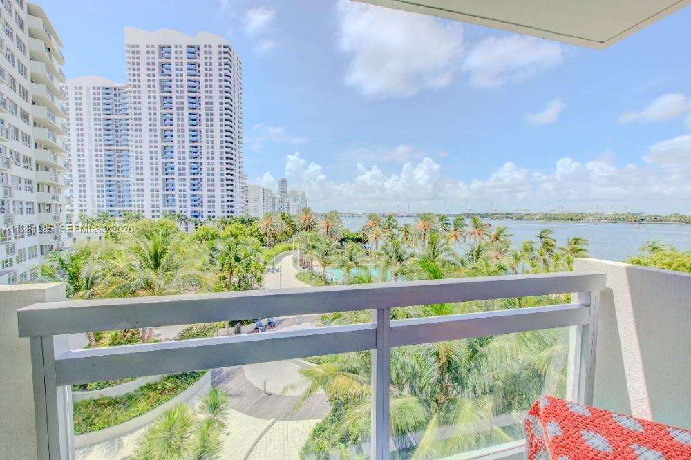Flamingo South Beach at 1500 Bay Rd, Miami Beach, FL 33139 - For Rent photo 6