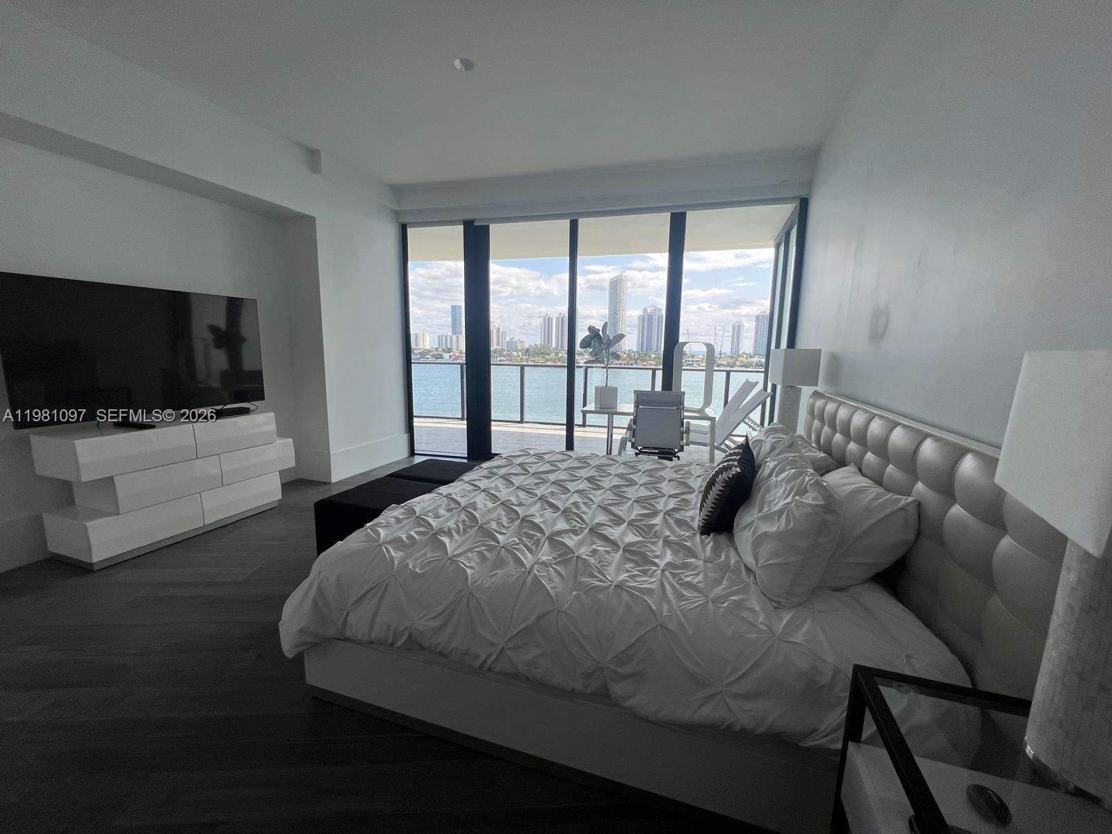 Prive at 5500 Island Estates Dr, Aventura, FL 33160 - For Rent photo 11
