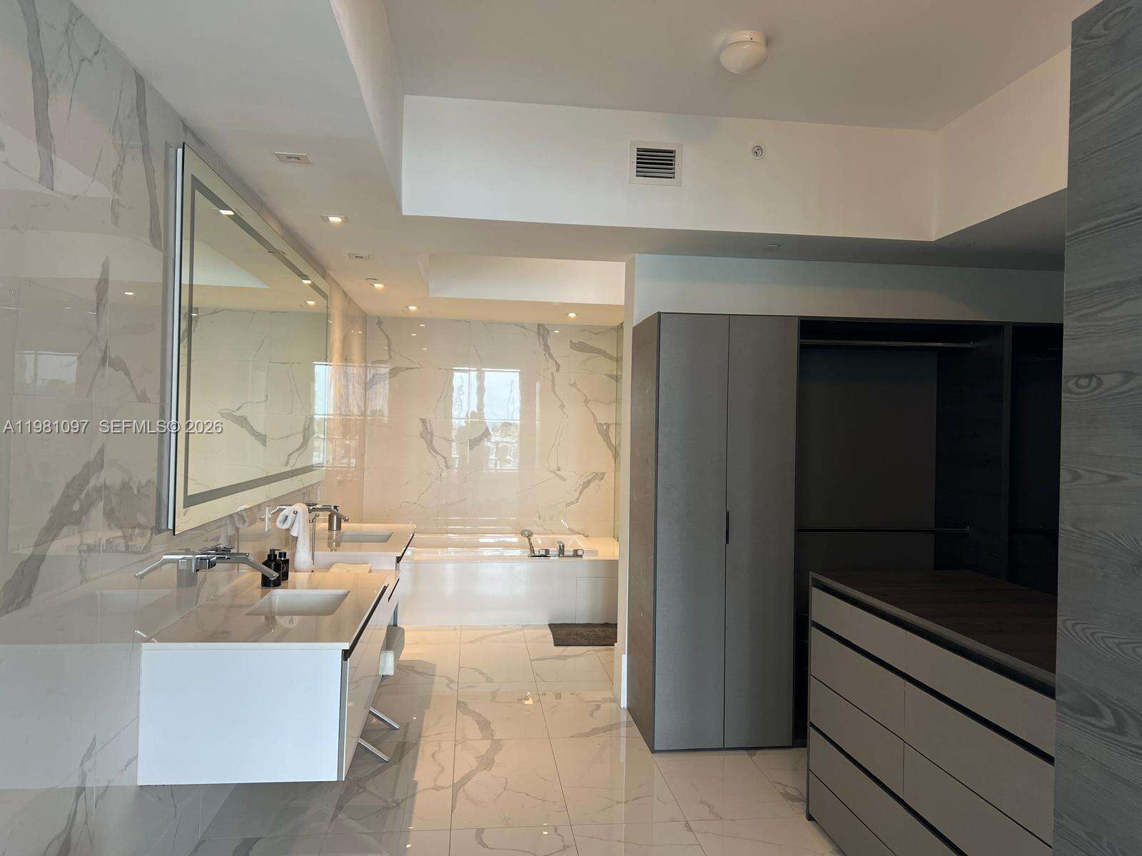 Prive at 5500 Island Estates Dr, Aventura, FL 33160 - For Rent photo 42