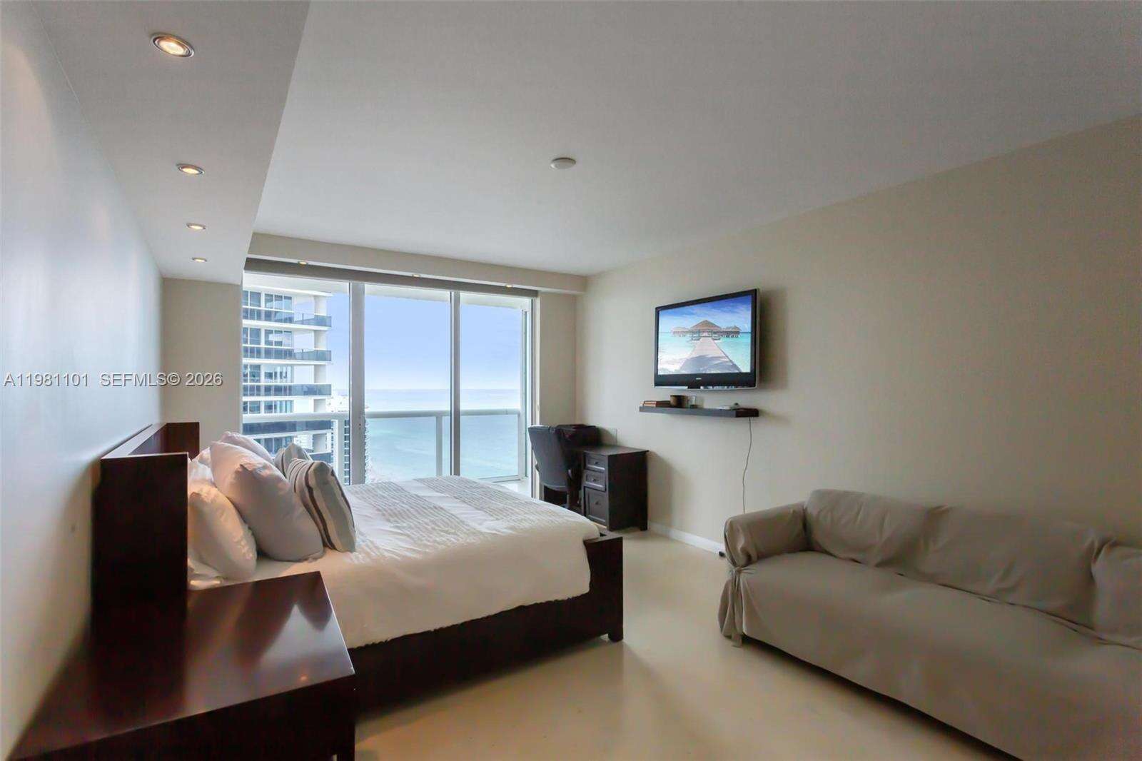The Beach Club Two at 1830 Ocean Dr, Hallandale Beach, FL 33009 - For Rent photo 15