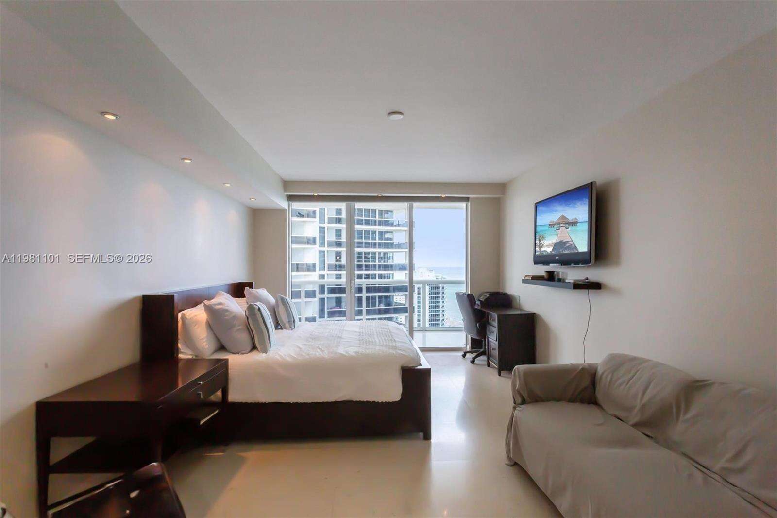 The Beach Club Two at 1830 Ocean Dr, Hallandale Beach, FL 33009 - For Rent photo 16