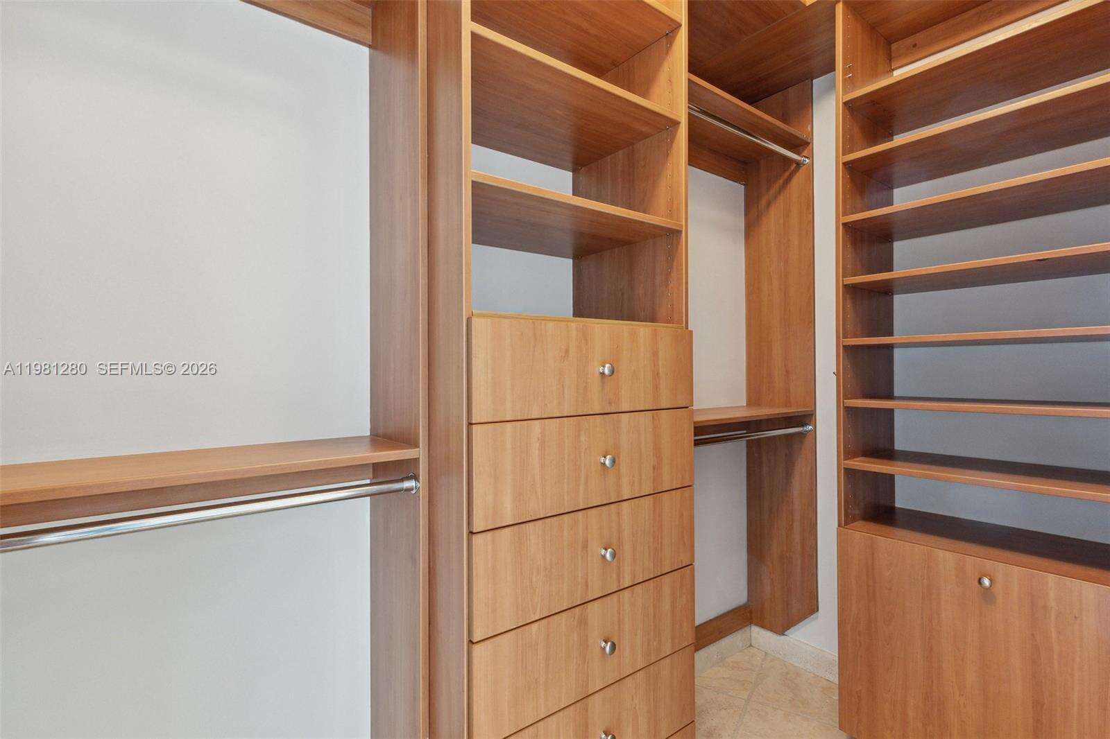 Murano At Portofino at 1000 Pointe Dr, Miami Beach, FL 33139 - For Rent photo 13