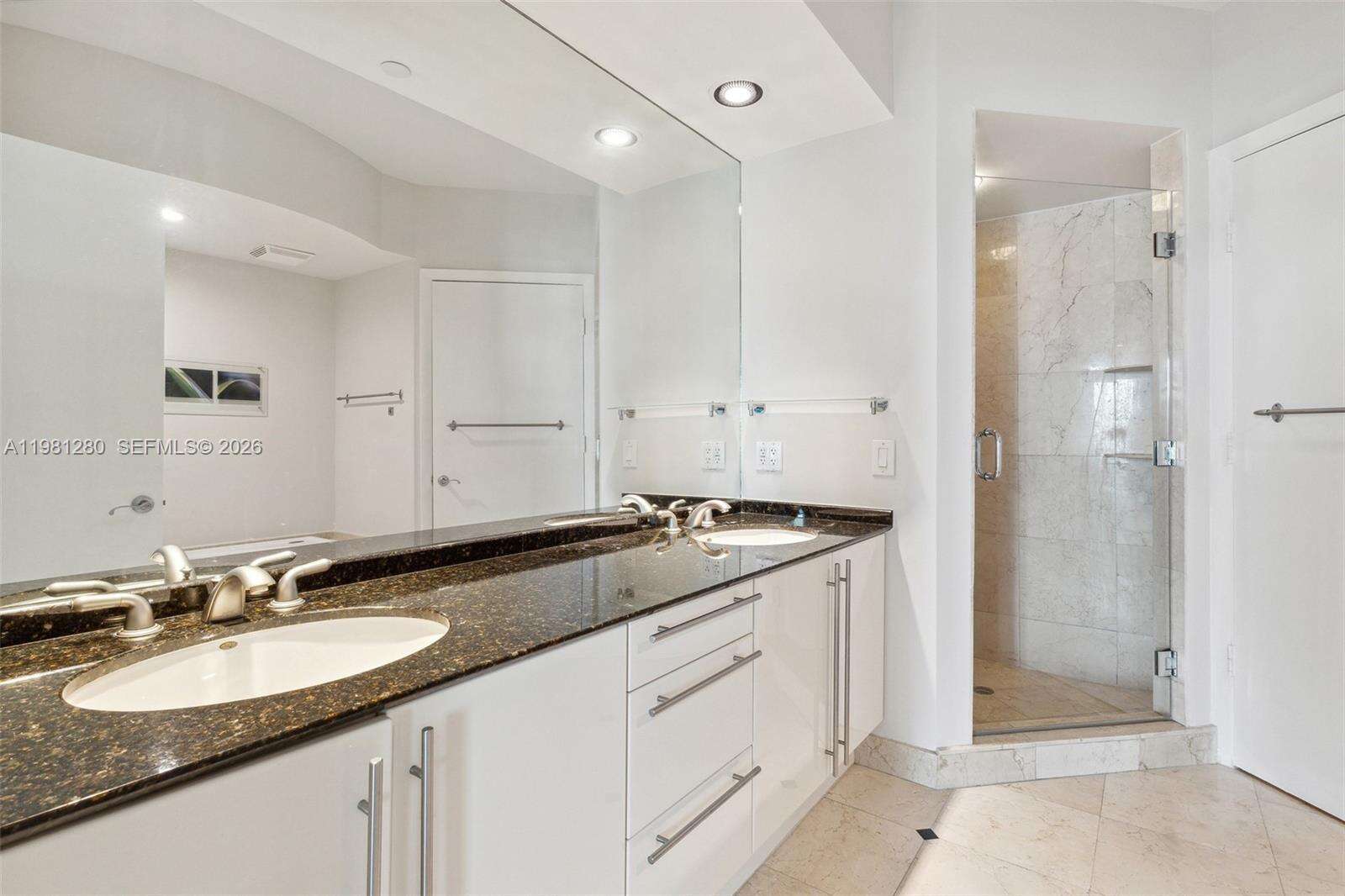 Murano At Portofino at 1000 Pointe Dr, Miami Beach, FL 33139 - For Rent photo 15